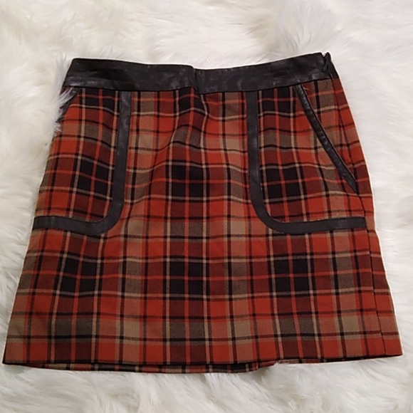 Outback Red Dresses & Skirts - ♥️ Outback red fully lined plaid skirt size 4